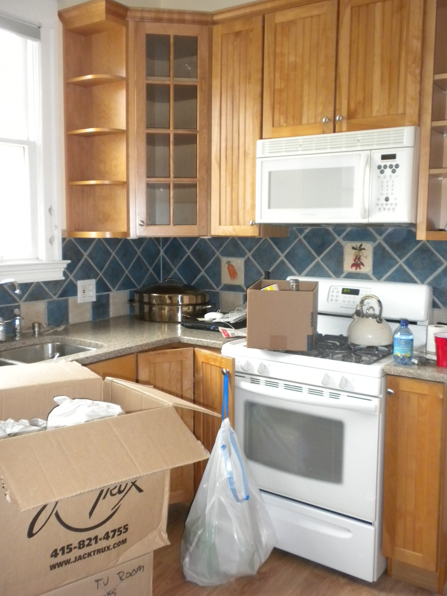 How to Pack Up Kitchen for Remodel: Stress-Free Moving Tips