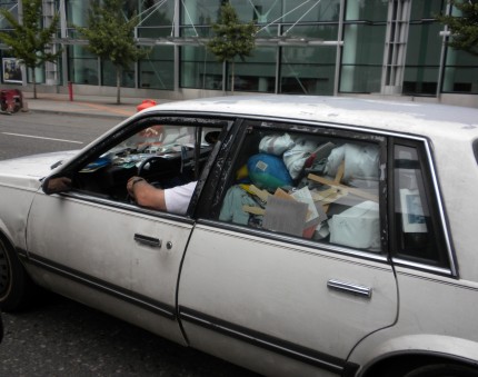 clutter_car_get_organized