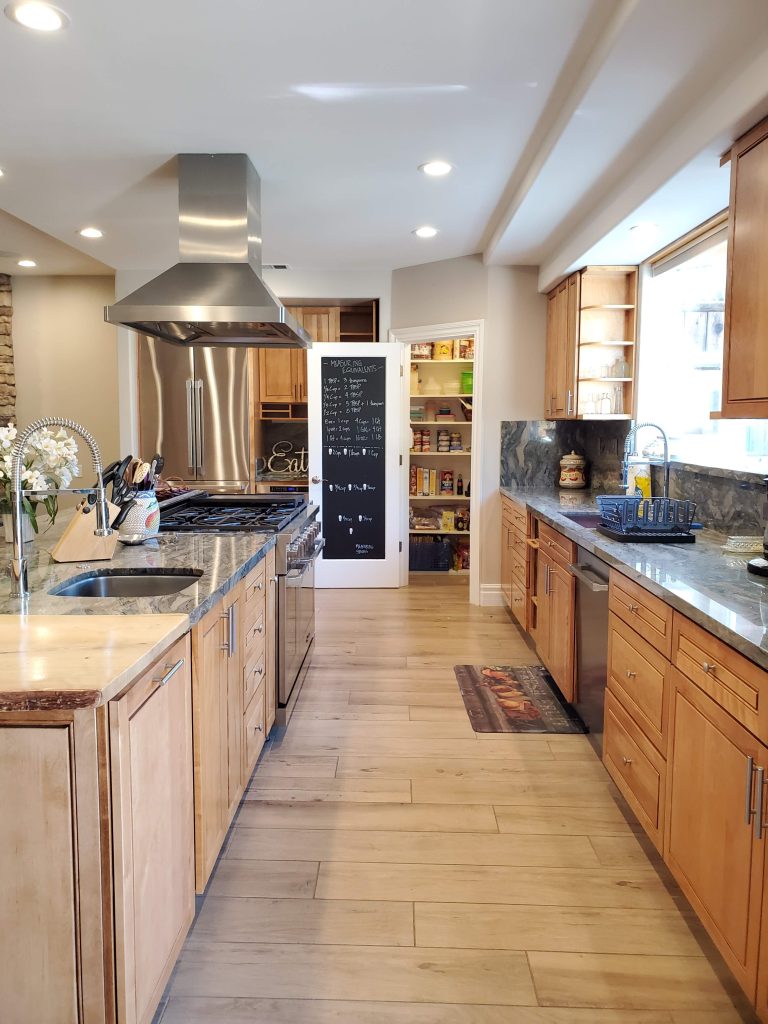 kitchen unpack Bella Organizing Professional home organizers and residential packing and moving management company serving the San Francisco Bay Area.